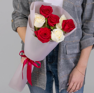 7 Rosen Weiß-Rot